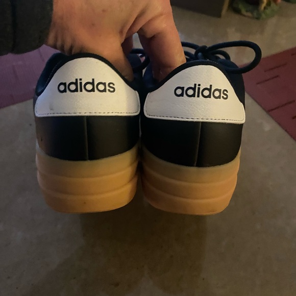 Women's Adidas VL Court Athletic Shoes Size 8 - Picture 4 of 5